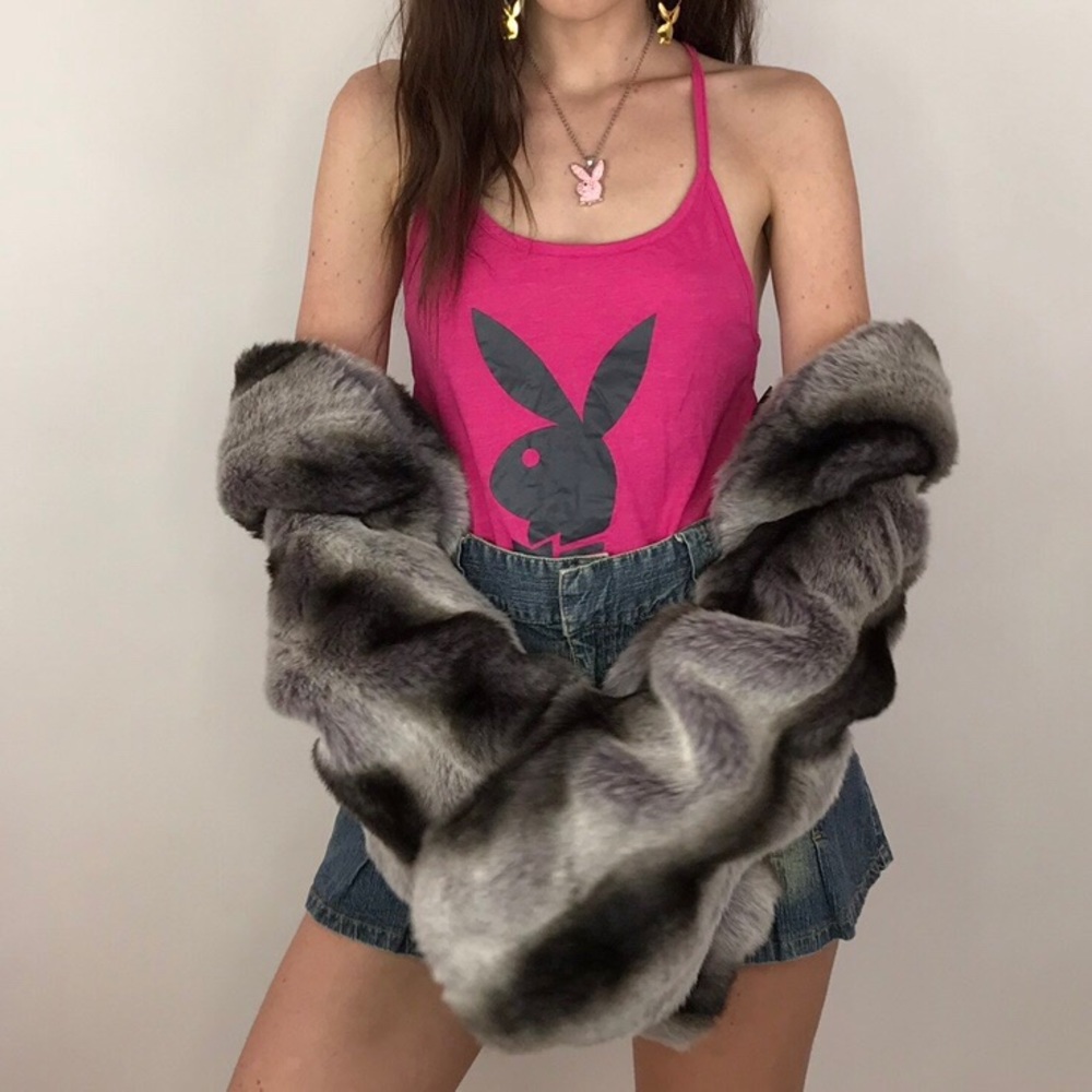 adorable playboy tank - Picture 4 of 4